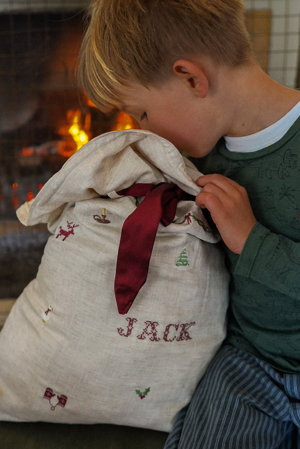 /products/2026-linen-pattern-santa-sack