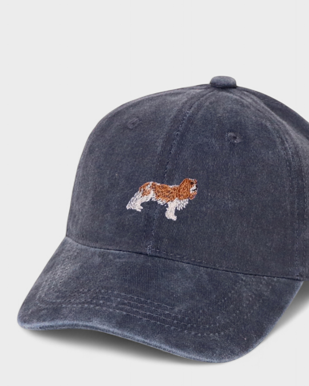 King Charles Spaniel embroidered hat with personalized back embroidery in washed cotton.